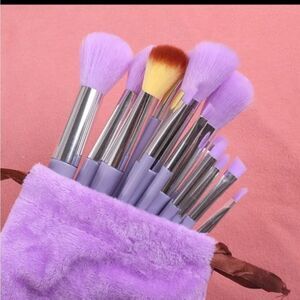 13 Piece Makeup Brush Set Utensils Applicators NWT